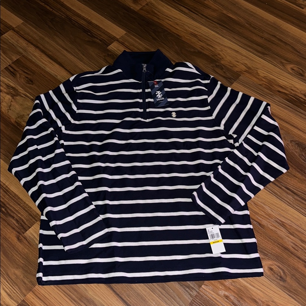 Izod Long Sleeved 1/4 Zip
